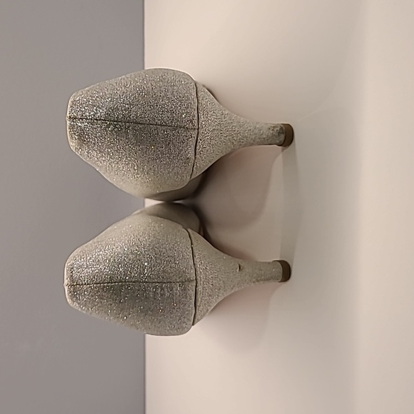 💥2/$30💥 Size 9 Women's low heel shoes - Picture 3 of 5